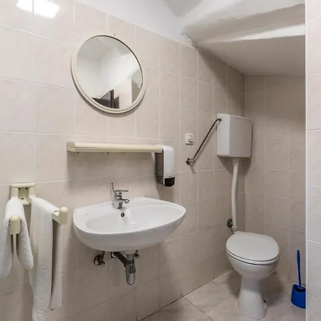 Hvar Out Апартаменты *