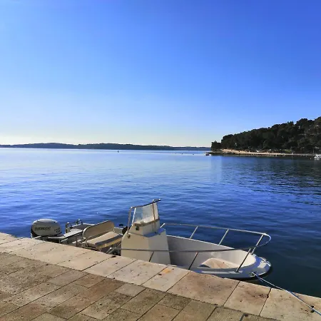 Апартаменты Hvar Out